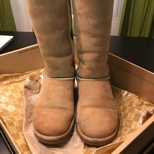 Uggs size 7